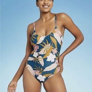 Womens M Criss Cross Back  Modern One Piece Swimsuit Cruise Vacation  Kona Sol